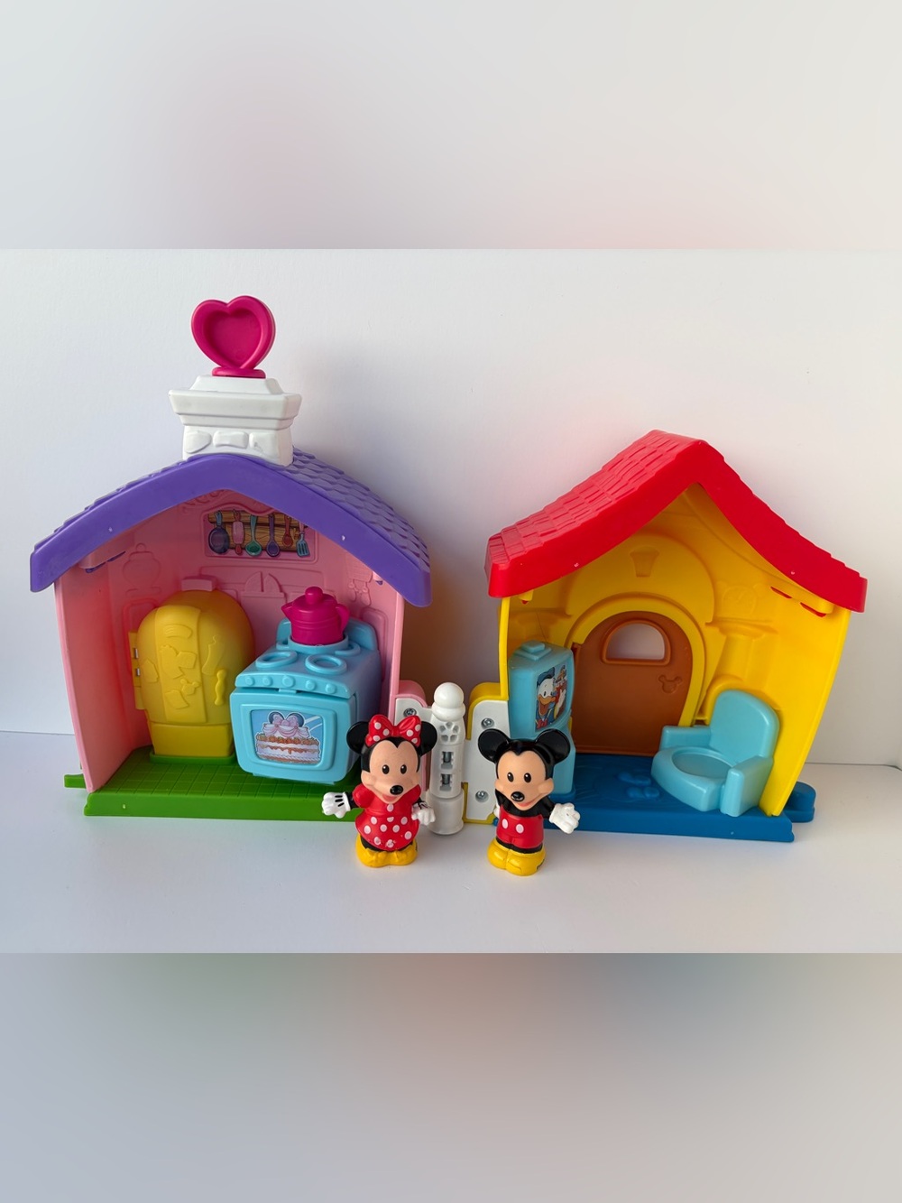 Fisher Price Little People Magic of Disney Mickey and Minnie's House Playset